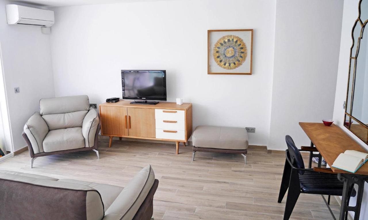 Neenies Nerja - Carabeo Luxury Apartment Luaran gambar
